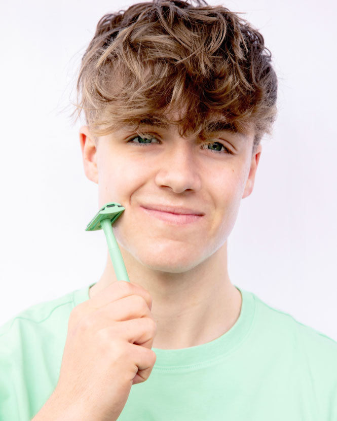 A Beginner’s Guide to Shaving for Boys | Teen Skincare for Boys - Spots & Stripes